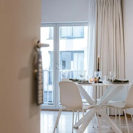 Appartamento Stylish With Terrace And Balcony